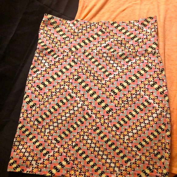 Charlotte Russe Multicolored Stretchy Micro Skirt - Picture 7 of 12